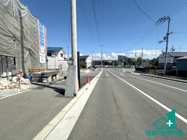 ●31(土)1(日)現地説明会！　北葛城郡上牧町服部台　第2期　新築一戸建ての前面道路含む現地写真|周辺は閑静な住宅街です。前面道路もしっかりと有りますので車の出し入れも安心ですよ！