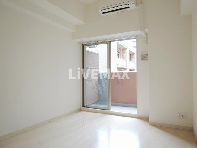 【寝室】エグゼ心斎橋EAST