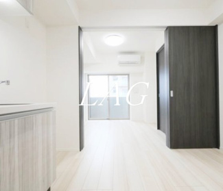 【居間・リビング】 | ラフィスタ町田 | 洋室のお部屋です。