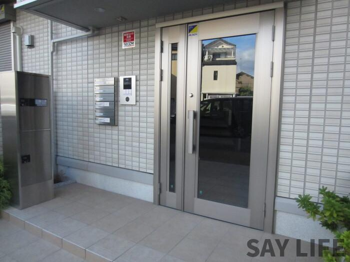 カーサポポラーレのエントランス