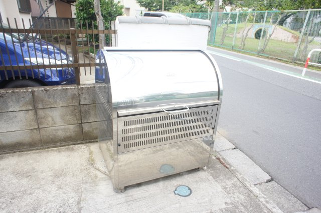 【その他共用部分】 | 高橋ハイツ | 敷地内にゴミステーションあります