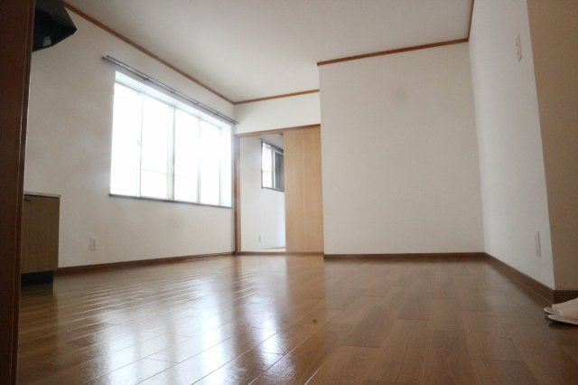 【居間・リビング】 | 高橋ハイツ | ユッタリとしたお部屋空間
