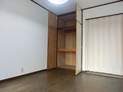【寝室】