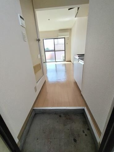 コーポ鳩ヶ谷の玄関