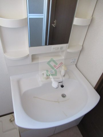 パインクレスト富士見台の独立洗面台