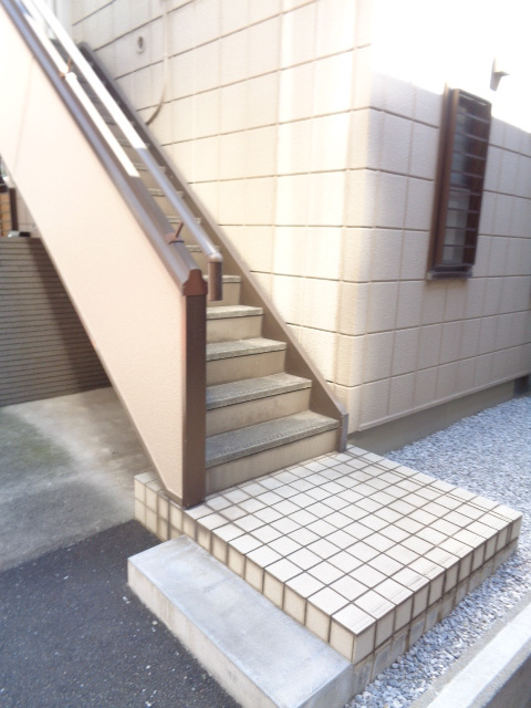 メゾン栄のエントランス