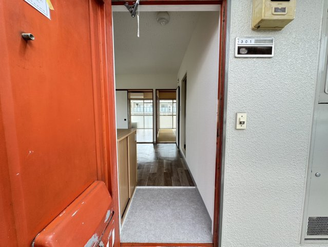 コーポ中村の玄関