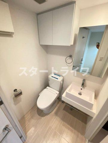 大阪市淀川区東三国１丁目の賃貸マンションのトイレ
