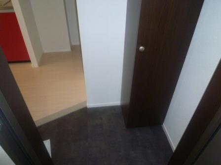 ジスタス入谷の玄関