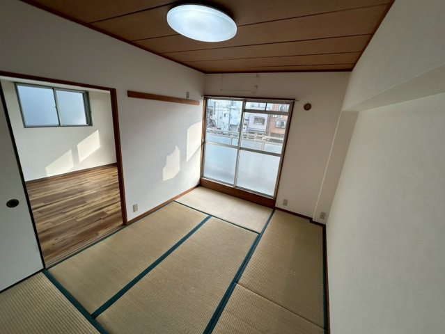 第4エンシンハイツの和室