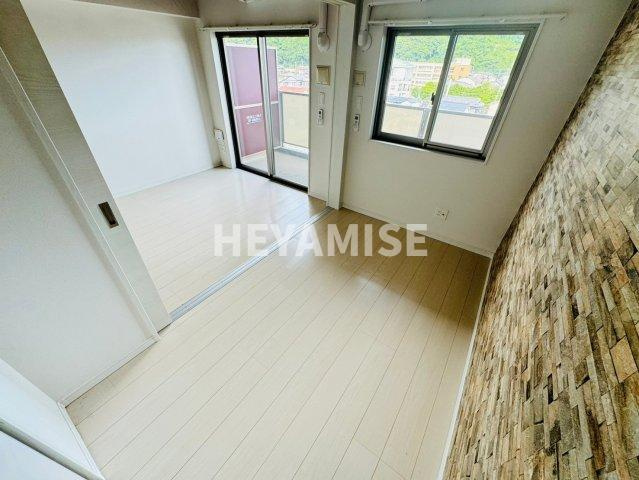 長崎市矢上町の賃貸マンションの内装|※同物件反転タイプの写真でございます※現況を優先します※