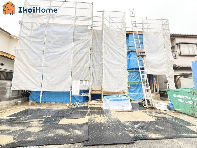 明石市大久保町大窪　新築戸建の駐車場|●資料・カタログのご請求無料●お車は並列3台（普通車2・軽1）駐車可能で来客時も安心！