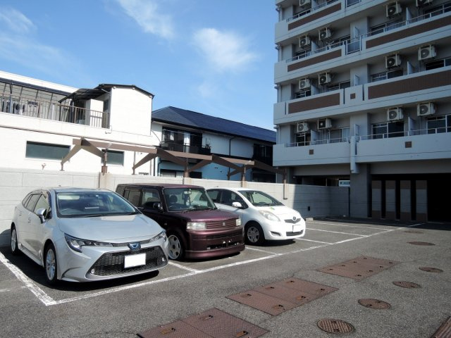 【駐車場】 | ユニスペースコープイサム