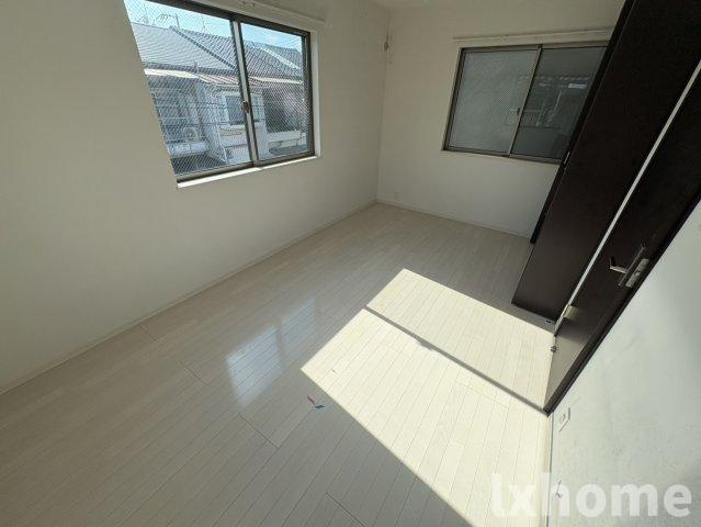 Vario house鳥飼の寝室|落ち着いた色調の寝室です