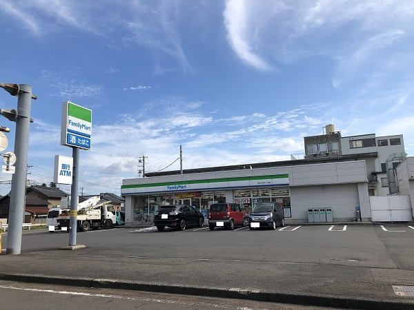 リサイア　Ａの周辺|ファミリーマート住吉１丁目店まで850m