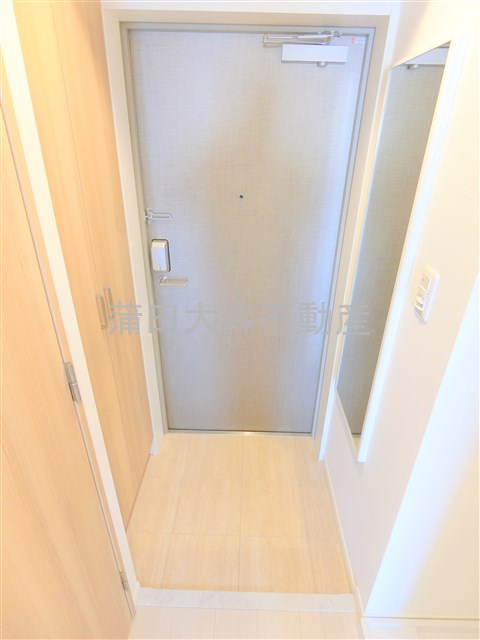 HY's flat 糀谷の玄関