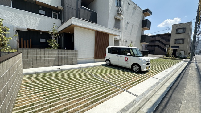 【駐車場】グレイスカメリア