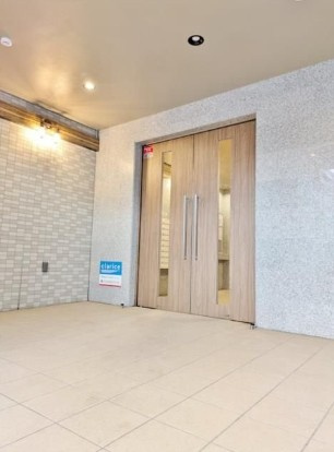 PARKSQUARE国府台のロビー