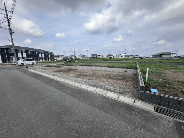 新築　高崎市乗附町第２　Livele Garden.S　4号棟の駐車場|　駐車スペースは並列3台+1台分可能です！
