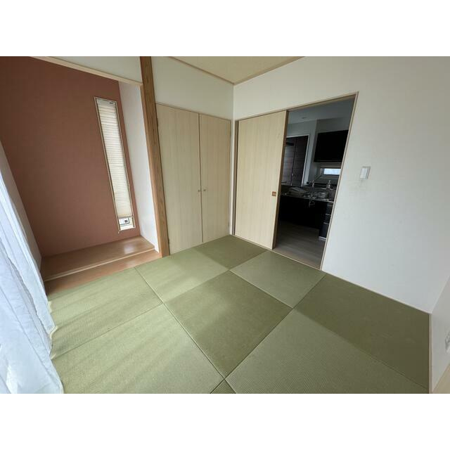 花田町上原田戸建の和室