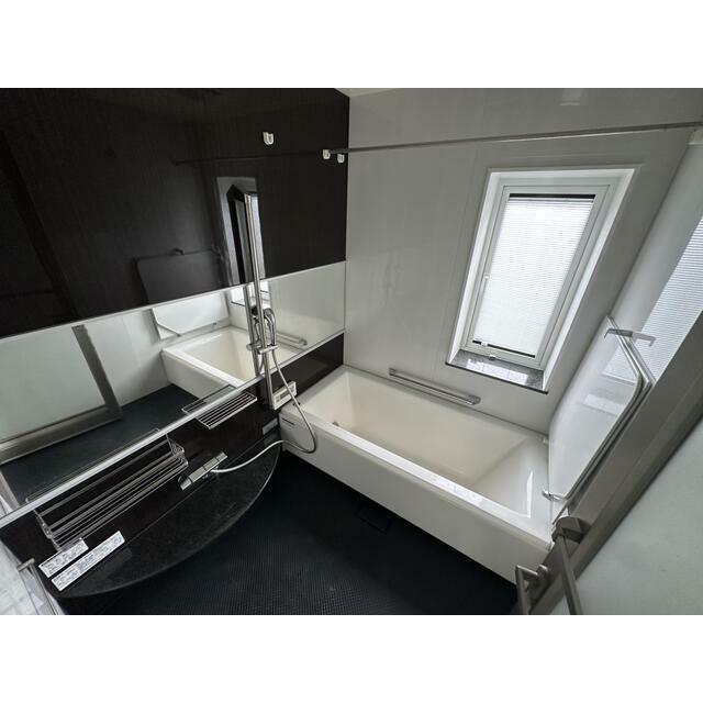 花田町上原田戸建の浴室