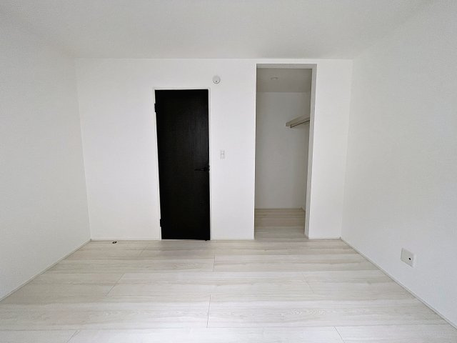 新築戸建・新築建売　郡山市富田町字下西田　富田西小・第六中の洋室|落ち着きのある空間で自分だけのプライベートな時間をお過ごしください！