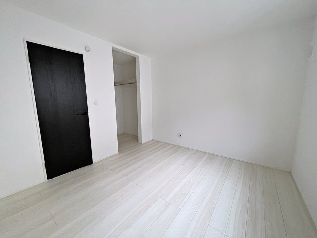 新築戸建・新築建売　郡山市富田町字下西田　富田西小・第六中の洋室|7帖の洋室は広々としておりご夫婦の主寝室としておすすめです！