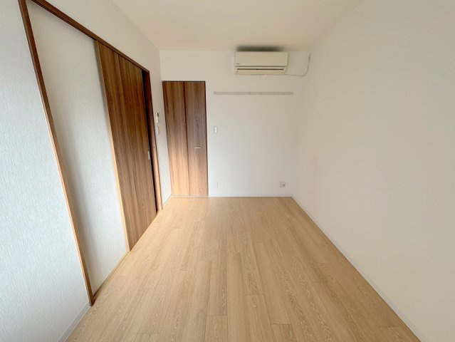 プログレッセ新大阪の洋室