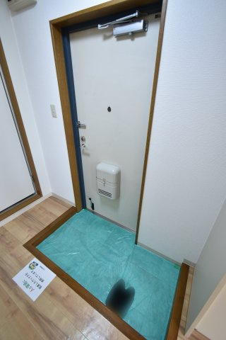 【玄関】 | ハイツレオーネ