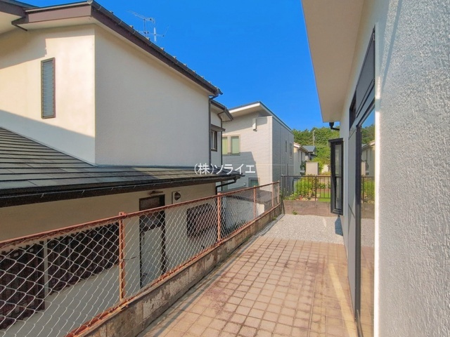 入間市新久　中古戸建のバルコニー