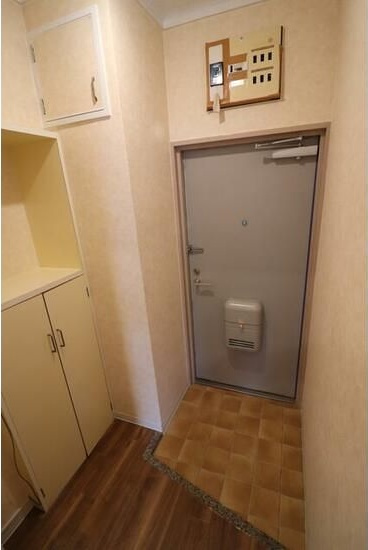 ライオンズマンション星ヶ丘の玄関