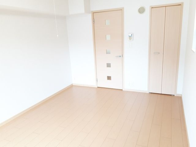 プレジェーネ　一津屋のその他