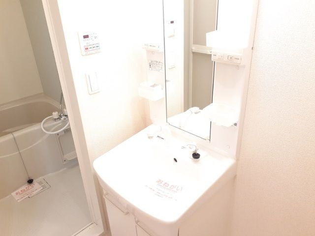 プレジェーネ　一津屋の洗面所|洗面所です