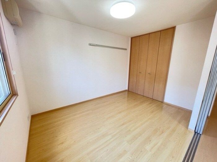 リビングタウン八日市場　Ａの洋室