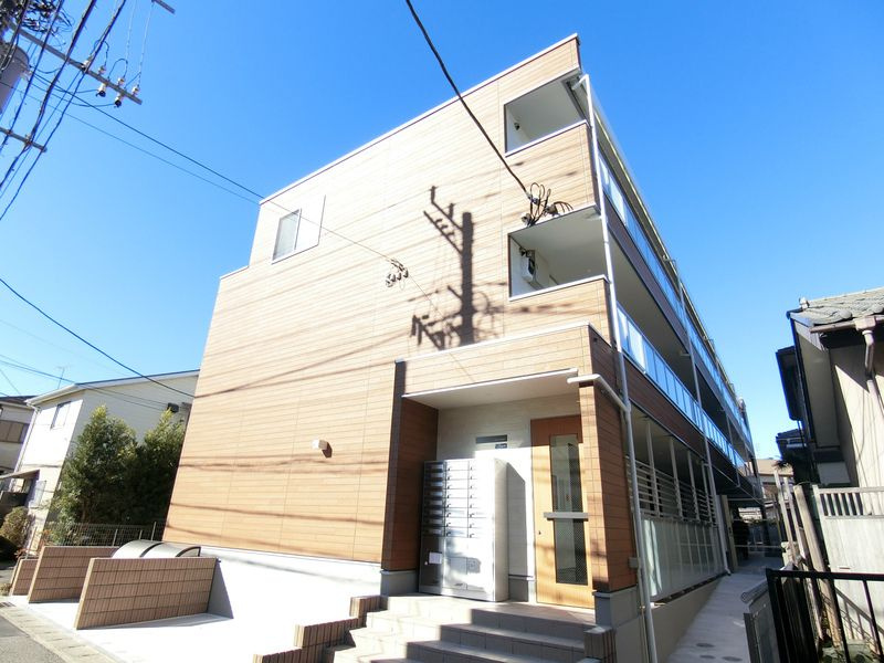 鎌倉市岡本２丁目の賃貸マンションの外観
