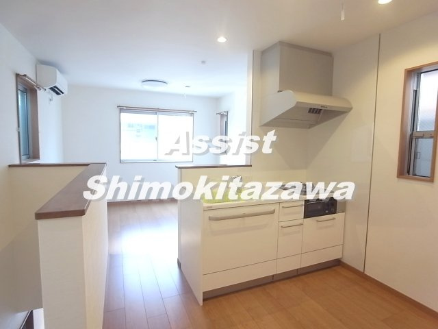 世田谷区宮坂２丁目戸建のキッチン