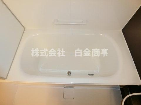 オランジュＢの浴室