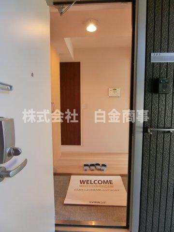 オランジュＢの玄関