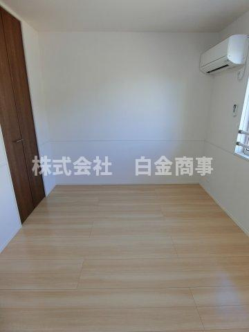 オランジュＢの洋室