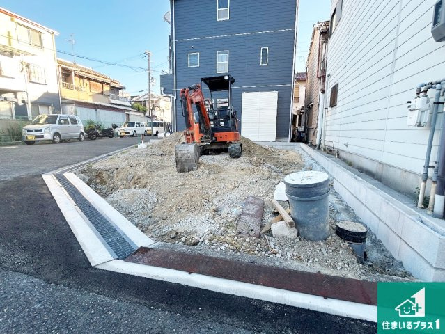 和泉市富秋町　第3期　新築一戸建ての外観|周辺は落ち着いた街並みの住宅地！子育てがしやすい住環境です！まだ未完成ですが、現地でしかわからない事もございます。是非一度ご覧ください。