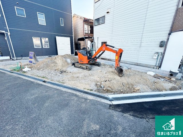 和泉市富秋町　第3期　新築一戸建ての外観|現在建築中！落ち着いた街並みで新生活を始めることが出来そう！周辺の物件も併せてご紹介させて頂きます！