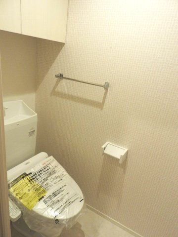コージーコートのトイレ|落ち着いた色調のトイレです