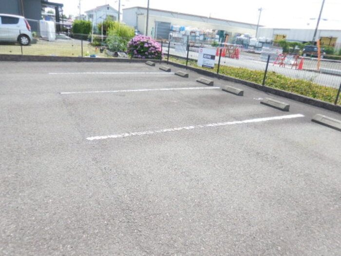 モナリエ小石川の駐車場
