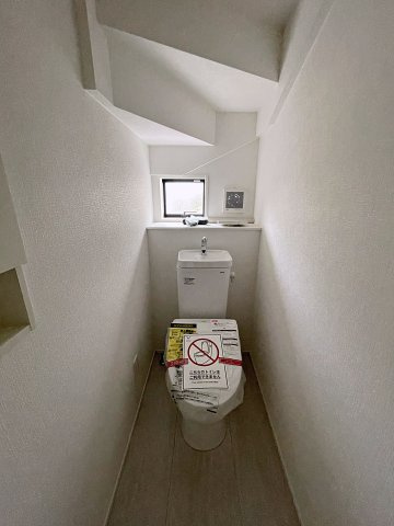 新築戸建・新築建売　郡山市富田町字下西田　富田西小・第六中のトイレ|各階にございますので、朝の混雑時や夜中の利用も安心です！