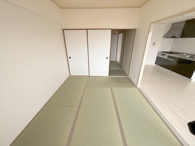 エヌエム・セーズの和室