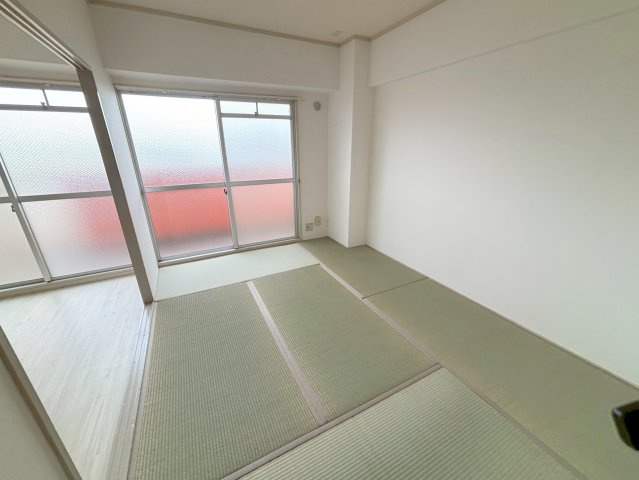 エヌエム・セーズの和室