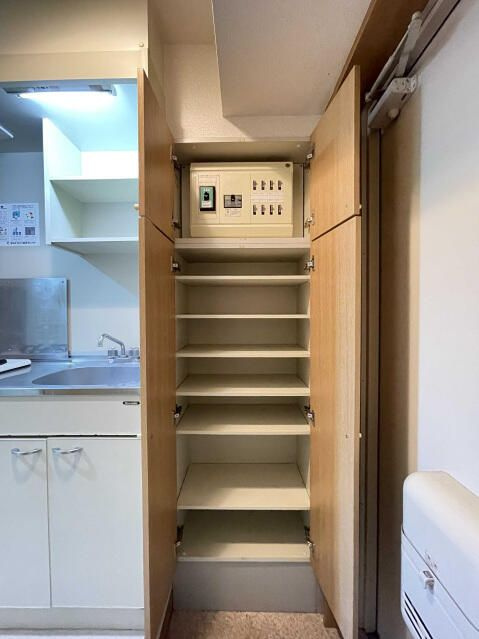スカイコート日本橋の玄関