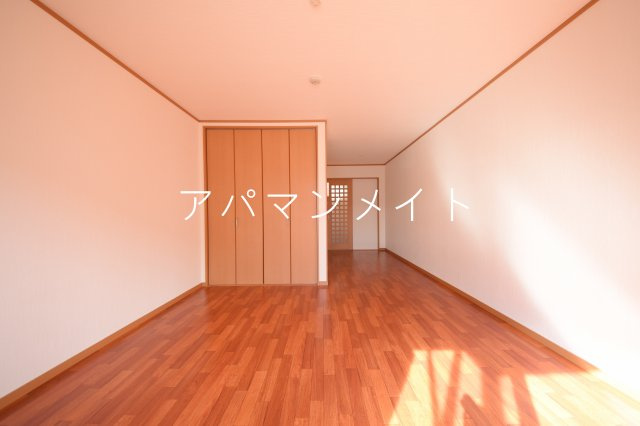 【寝室】 | 使い勝手のいい寝室です