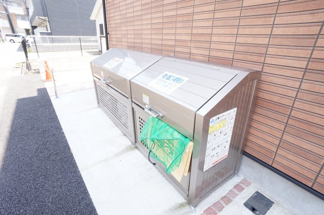 ルナ津田沼のその他|敷地内ゴミ置き場です