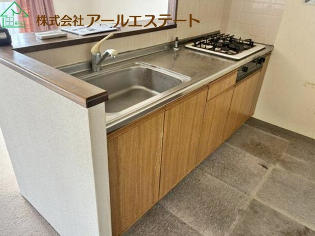 日光ハイツ加古川壱番館　　　山陽電鉄「浜の宮駅」徒歩13分のキッチン